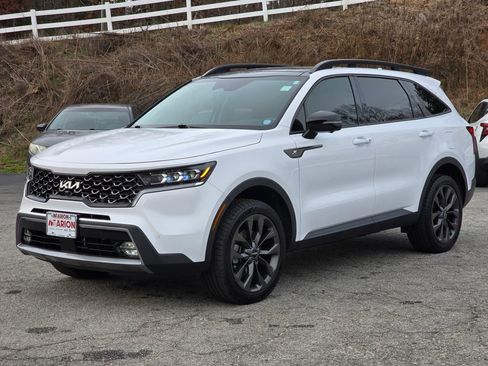 Used 2023 Kia Sorento SX Prestige image 2