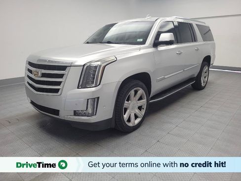 Used 2018 Cadillac Escalade ESV Luxury RWD image 1