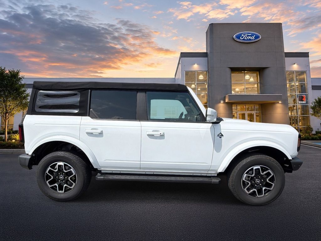 Used 2021 Ford Bronco Outer Banks AWD/4WD image 10