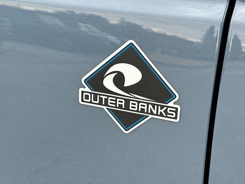 New 2025 Ford Bronco Outer Banks image 19