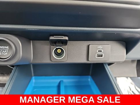 New 2026 Ford Maverick XLT w/ XLT Luxury Package FWD image 24