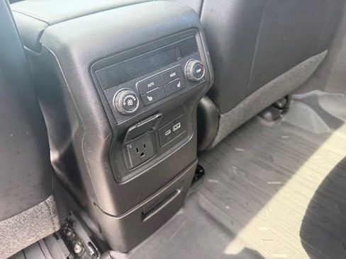 Certified 2023 GMC Acadia Denali w/ Black Diamond Edition AWD/4WD image 13