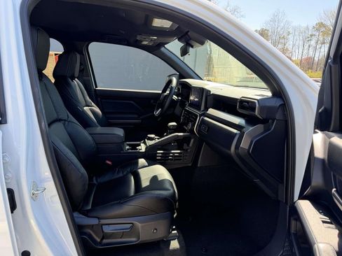 Used 2025 Toyota 4Runner SR5 image 12