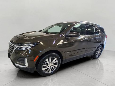 Used 2023 Chevrolet Equinox Premier AWD/4WD image 14