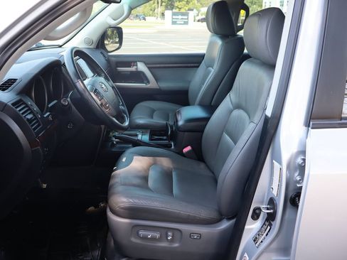 Used 2008 Toyota Land Cruiser AWD/4WD image 17