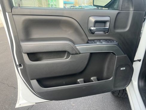 Used 2018 Chevrolet Silverado 1500 LT w/ All Star Edition image 11