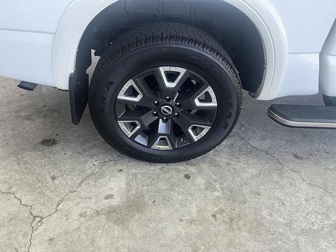 Used 2024 Nissan Titan Platinum Reserve w/ Moonroof Package AWD/4WD image 10