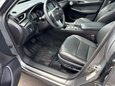 Used 2023 INFINITI QX50 Luxe FWD image 6