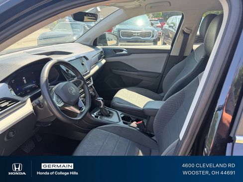 Used 2024 Volkswagen Taos SE FWD image 14