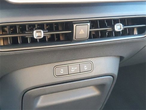 New 2025 Volkswagen ID. Buzz Pro S image 33