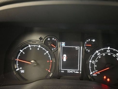 Used 2024 Toyota 4Runner SR5 AWD/4WD image 19