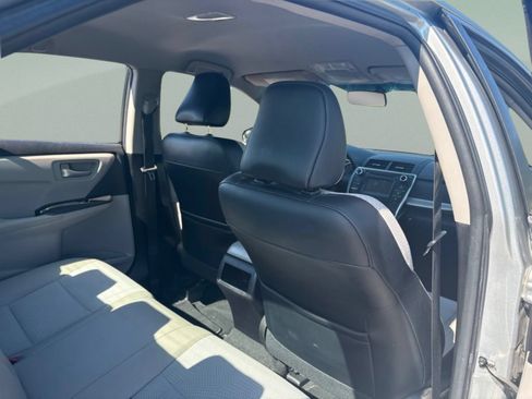 Used 2016 Toyota Camry SE FWD image 20