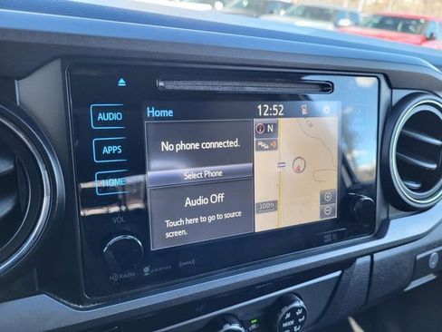 Used 2019 Toyota Tacoma TRD Off-Road image 20