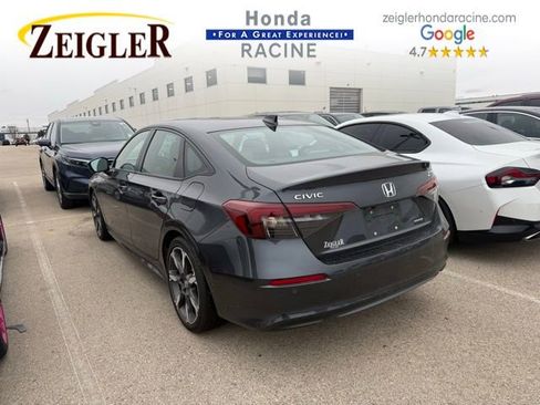 Used 2025 Honda Civic Sport image 4