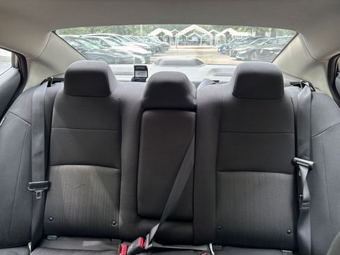 Used 2025 Nissan Altima 2.5 SV FWD image 38