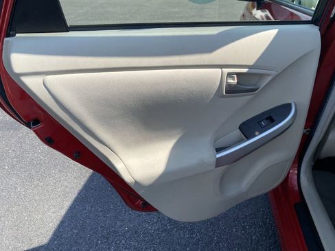 Used 2014 Toyota Prius image 20