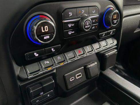 Used 2019 Chevrolet Silverado 1500 RST w/ All-Star Edition AWD/4WD image 51
