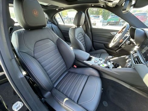 New 2025 Alfa Romeo Giulia AWD w/ Driving Assist Package image 15