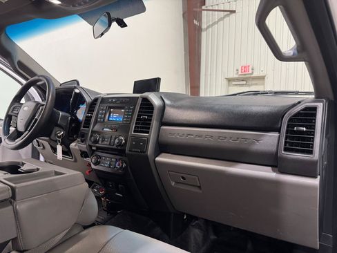 Used 2017 Ford F550 2WD SuperCab Super Duty image 14