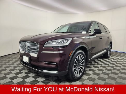 Used 2023 Lincoln Aviator AWD w/ Premium Package image 1