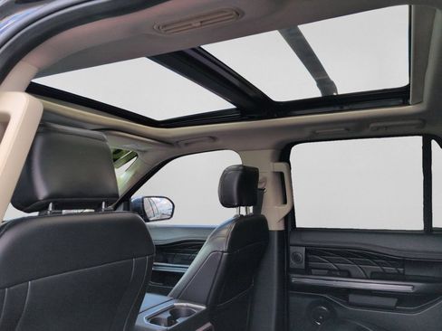 Used 2019 Ford Expedition Max Platinum AWD/4WD image 16