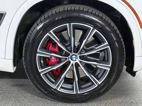 Used 2021 BMW X5 M50i w/ Executive Package image 5