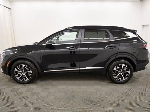 Certified 2025 Kia Sportage EX w/ Premium Package image 4