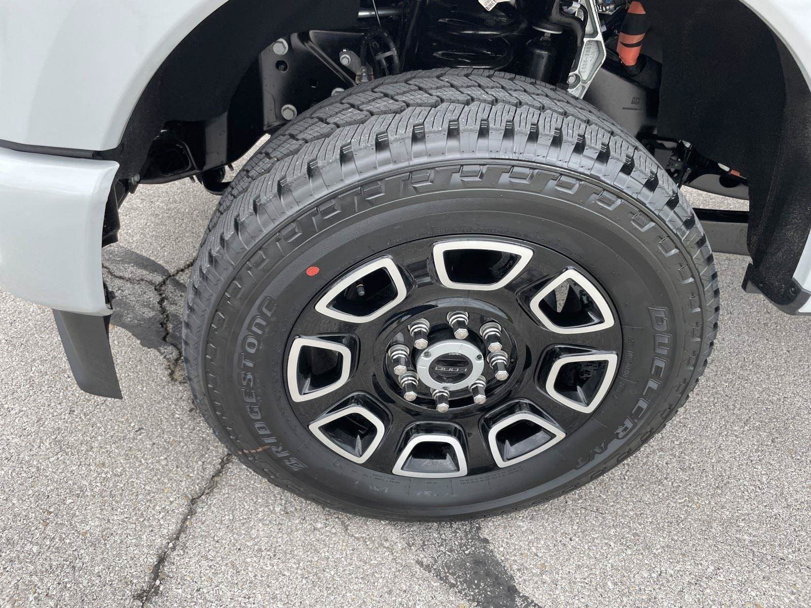 New 2026 Ford F250 Platinum AWD/4WD image 35