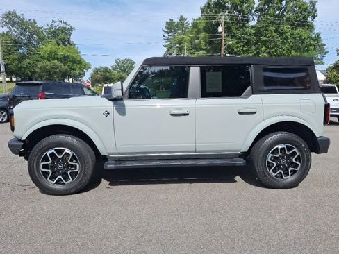 Used 2022 Ford Bronco Outer Banks AWD/4WD image 7