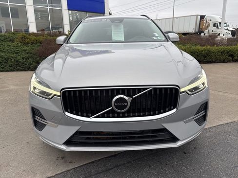 Certified 2023 Volvo XC60 B5 Core w/ Climate Package image 3