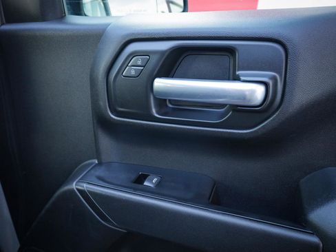 Used 2019 Chevrolet Silverado 1500 Custom w/ Custom Convenience Package image 26