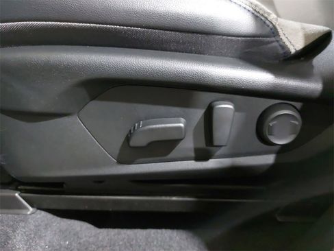 Used 2025 Subaru Forester Premium w/ Convenience Package #1 image 30