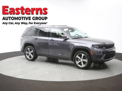 Used 2023 Jeep Grand Cherokee 4WD 4xe image 53