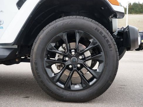 Used 2022 Jeep Wrangler Unlimited Sahara w/ Cold Weather Group image 31