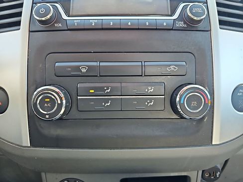 Used 2018 Nissan Frontier SV image 27