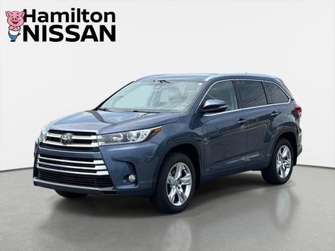 Used 2018 Toyota Highlander Limited AWD/4WD image 5