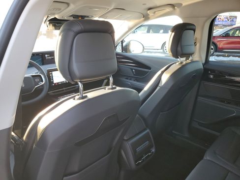 New 2026 Lincoln Nautilus Premier image 28