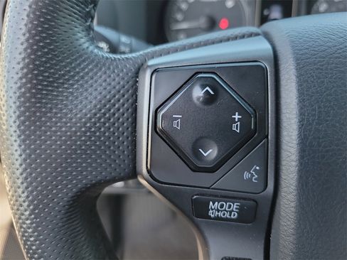 Used 2023 Toyota Tacoma TRD Off-Road image 6