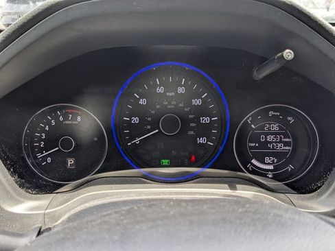 Used 2022 Honda HR-V LX image 25