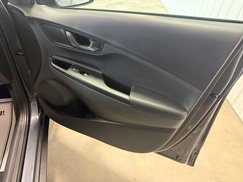 Used 2023 Hyundai Kona SEL AWD/4WD image 28