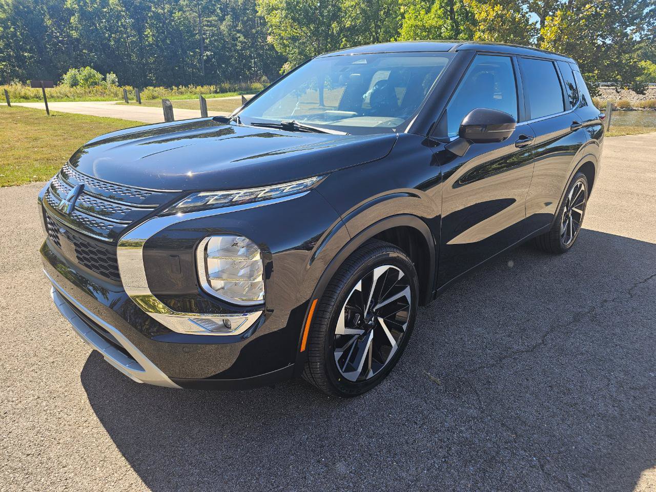Used 2022 Mitsubishi Outlander SE AWD/4WD image 11