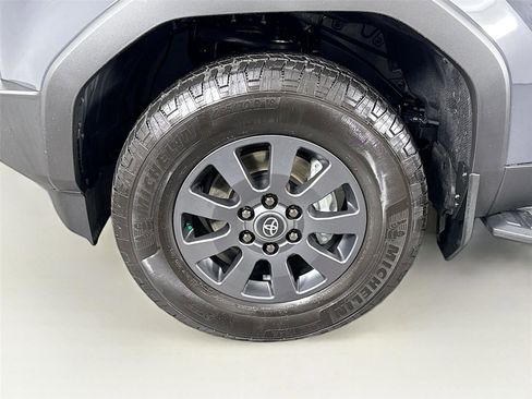 Certified 2024 Toyota Land Cruiser image 46
