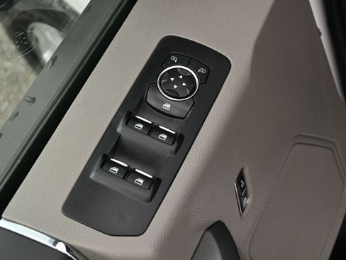 Used 2017 Ford F150 XLT RWD image 15