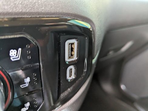 Used 2024 GMC Sierra 1500 SLT w/ SLT Premium Plus Package image 22