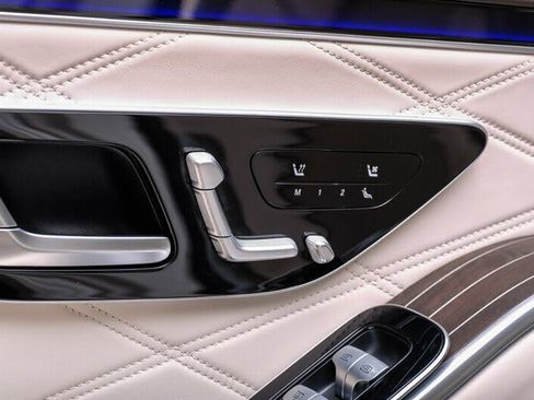 Used 2023 Mercedes-Benz Maybach S 680 4MATIC image 38
