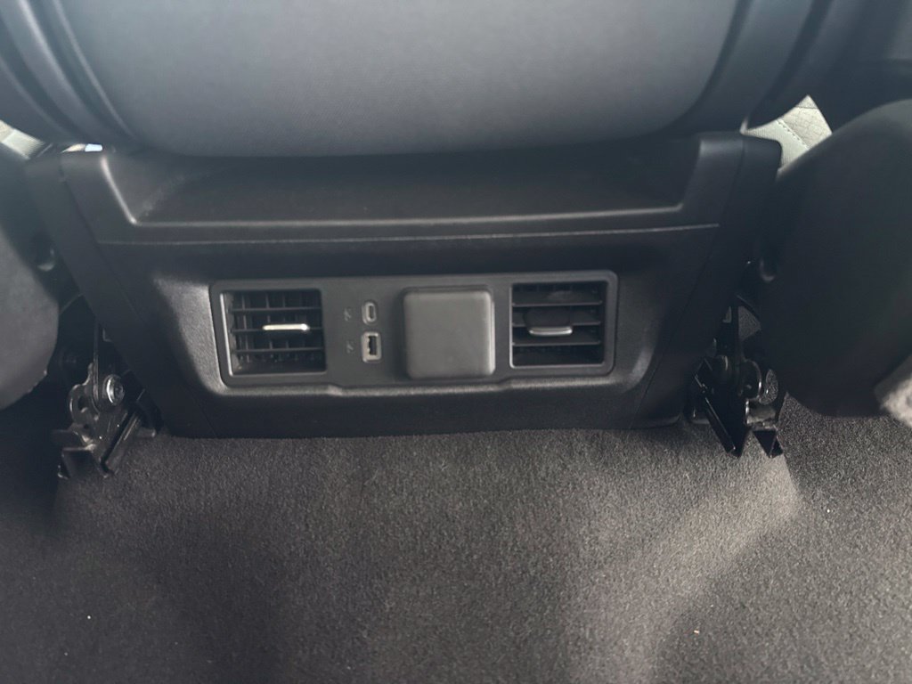 Used 2025 Chevrolet Silverado 1500 LT AWD/4WD image 42