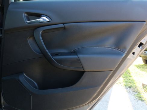 Used 2011 Buick Regal CXL w/ RL3 Preferred Equipment Group image 31