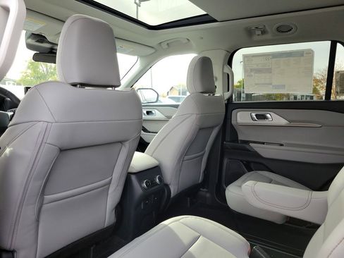 New 2026 Ford Explorer Active image 15