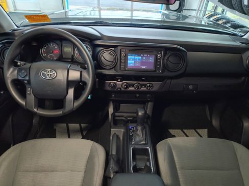 Used 2017 Toyota Tacoma SR w/ Tow Package image 8