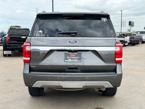 Used 2019 Ford Expedition XLT w/ Equipment Group 202A RWD image 6
